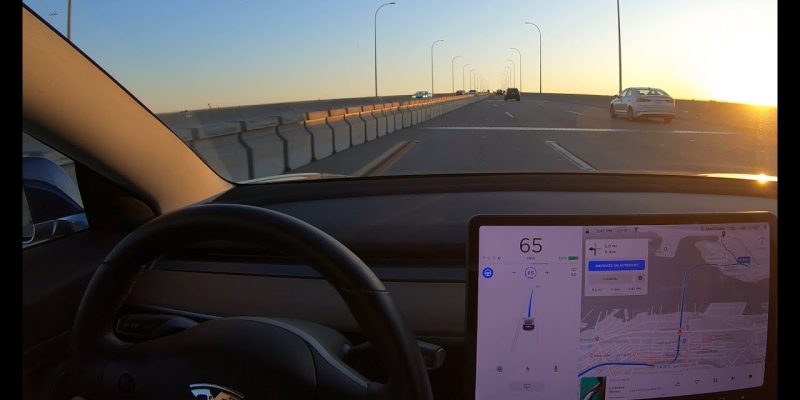 Tesla Autopilot Drives Straight Towards Concrete Barrier on Highway
